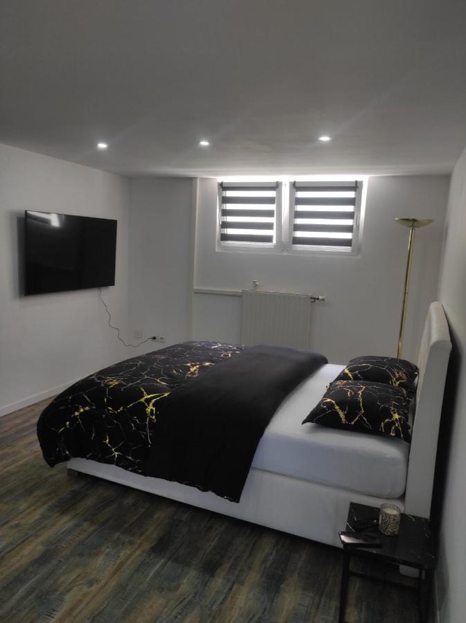 Studio 45M2 Tres Calme Village-Neuf Exterior foto